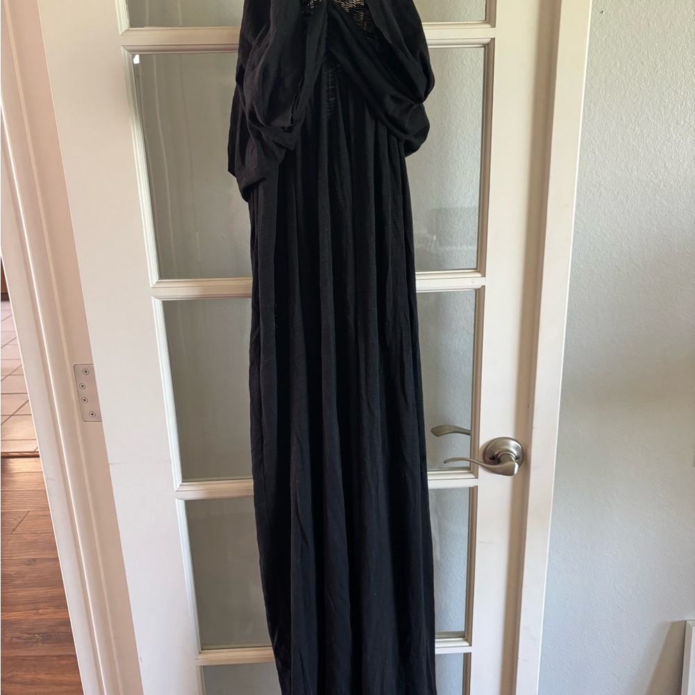 Line & Dot Black Maxi Dress